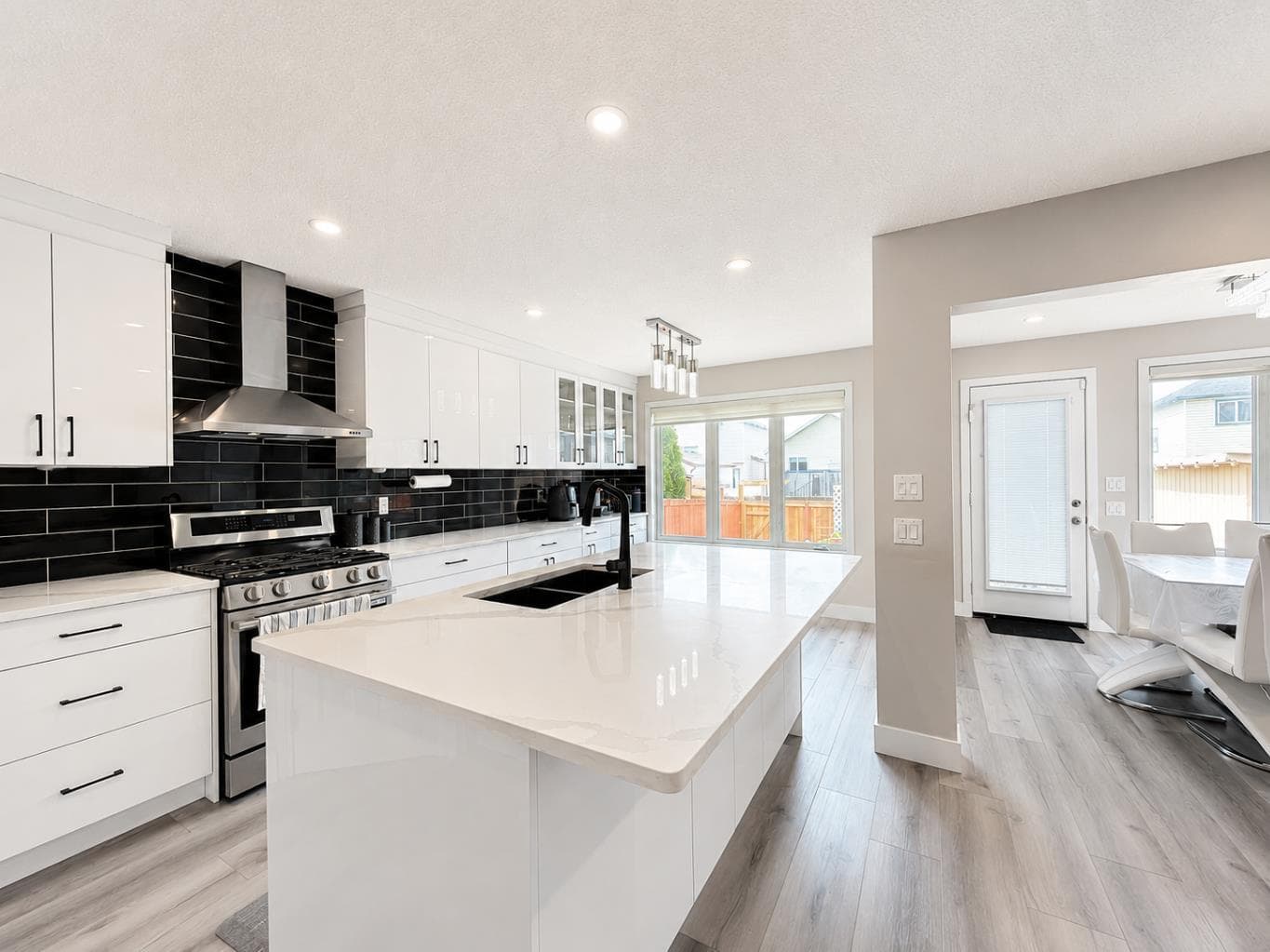 136 Saddlecreek Terrace NE — photo 4