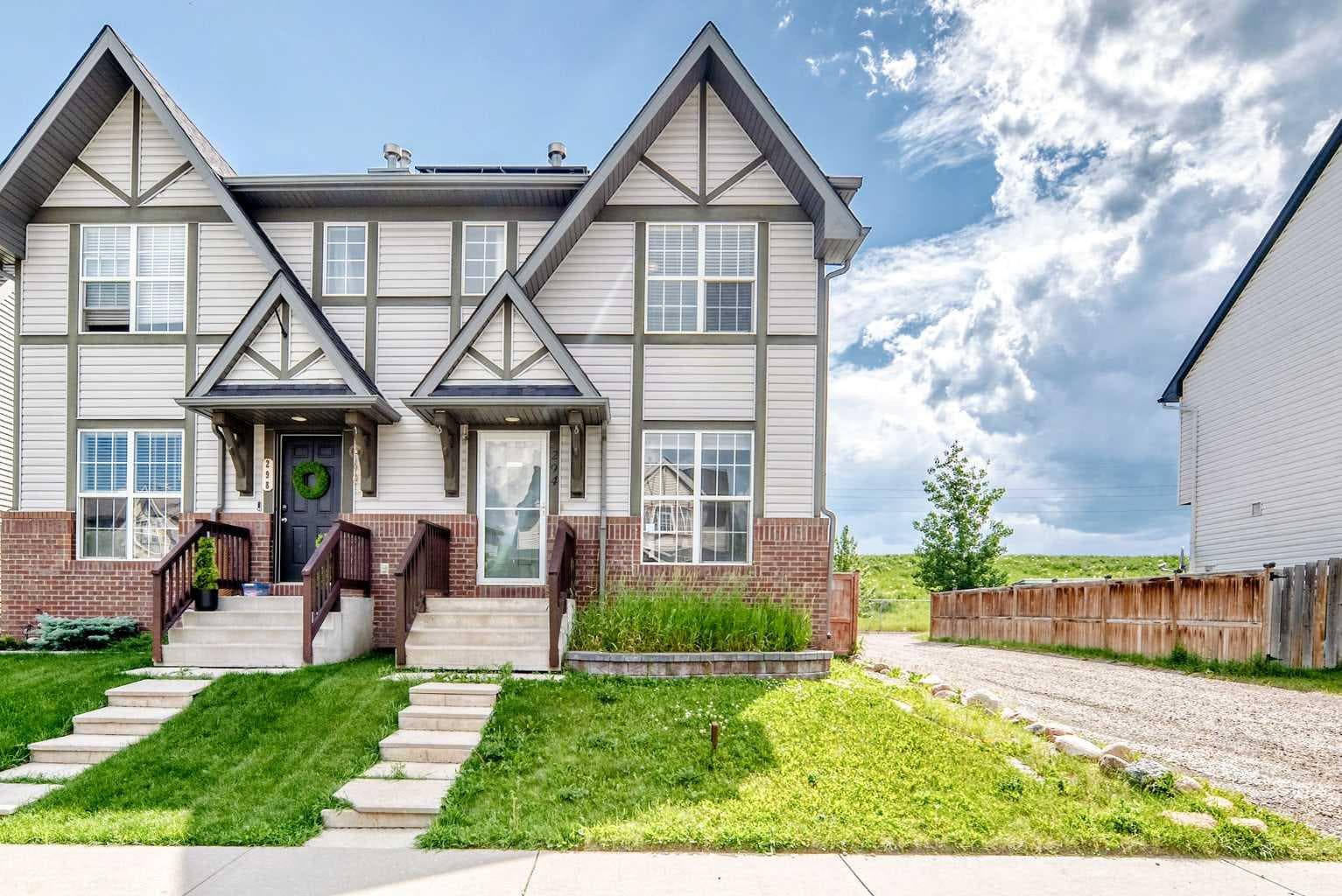 294 Elgin View SE — photo 1