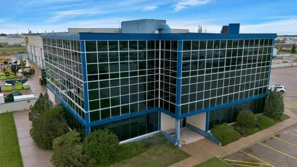 7550 Edgar Industrial Drive — photo 2