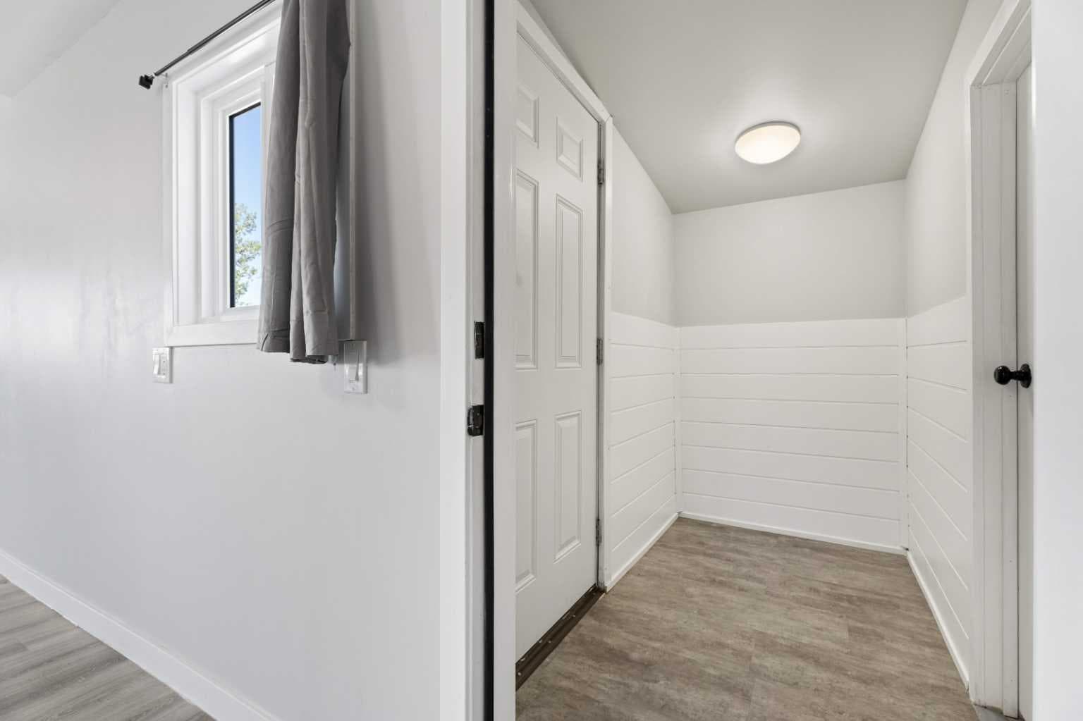 232 Polar Avenue NE — photo 5