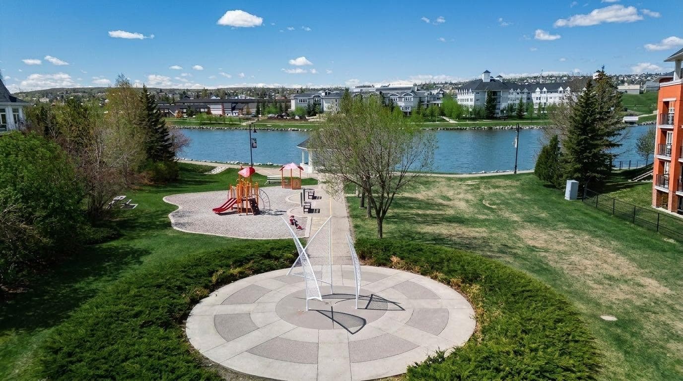 201, 162 Country Village Circle NE — photo 4