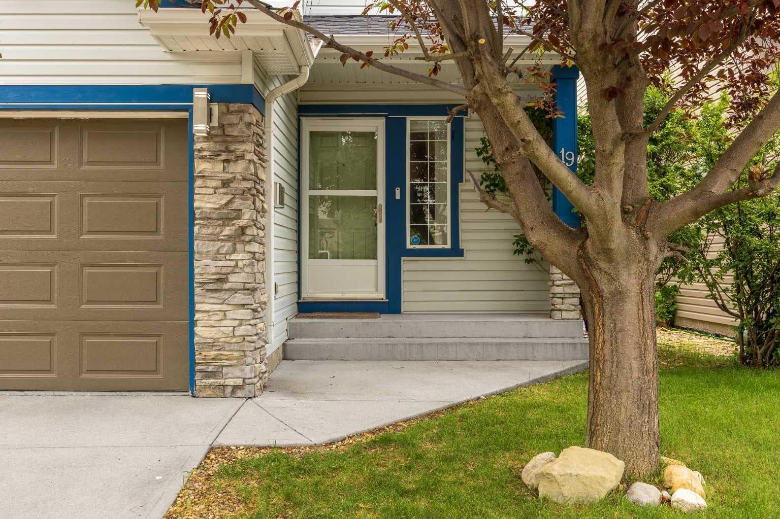 19 Tuscany Ridge Heights NW — photo 2
