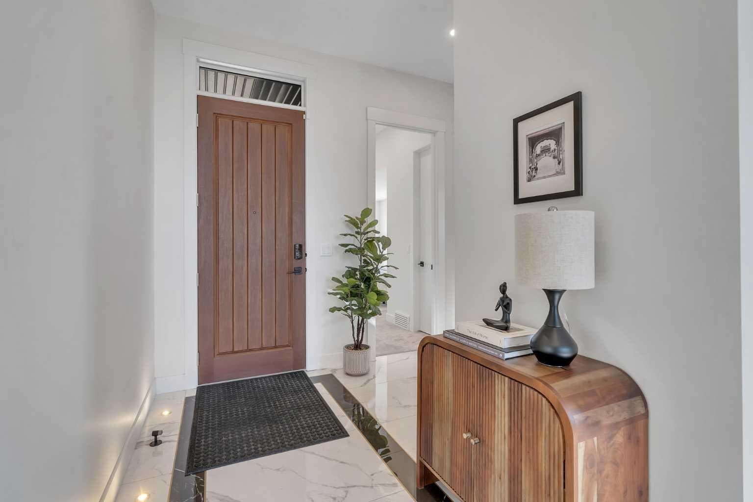 351 Lucas Way NW — photo 5