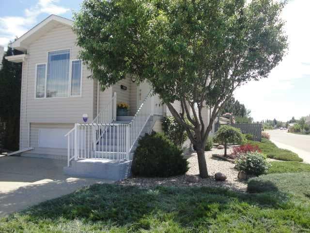 94 Heritage Lane W — photo 1