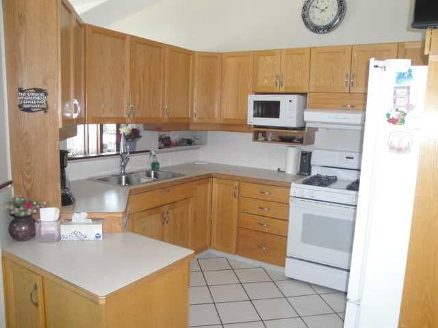 94 Heritage Lane W — photo 5