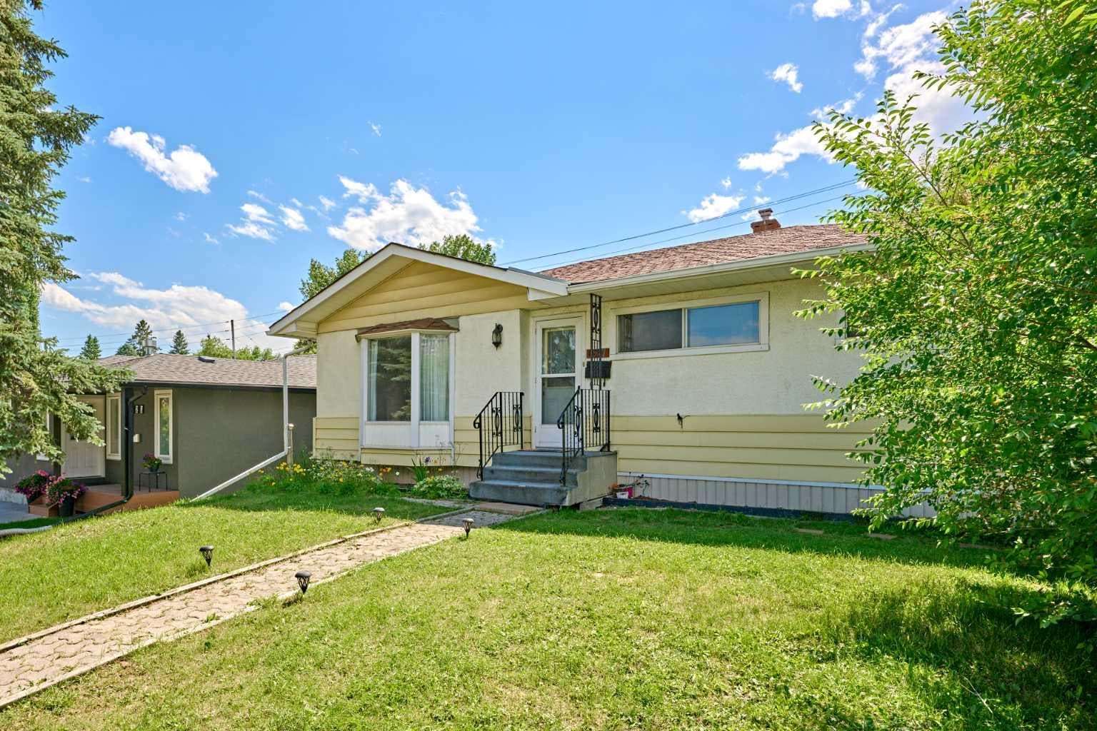 627 94 Avenue SW — photo 2