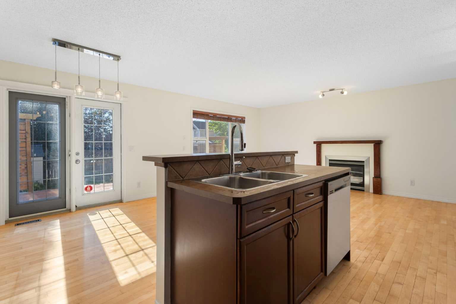 78 Cougar Plateau Way SW — photo 5