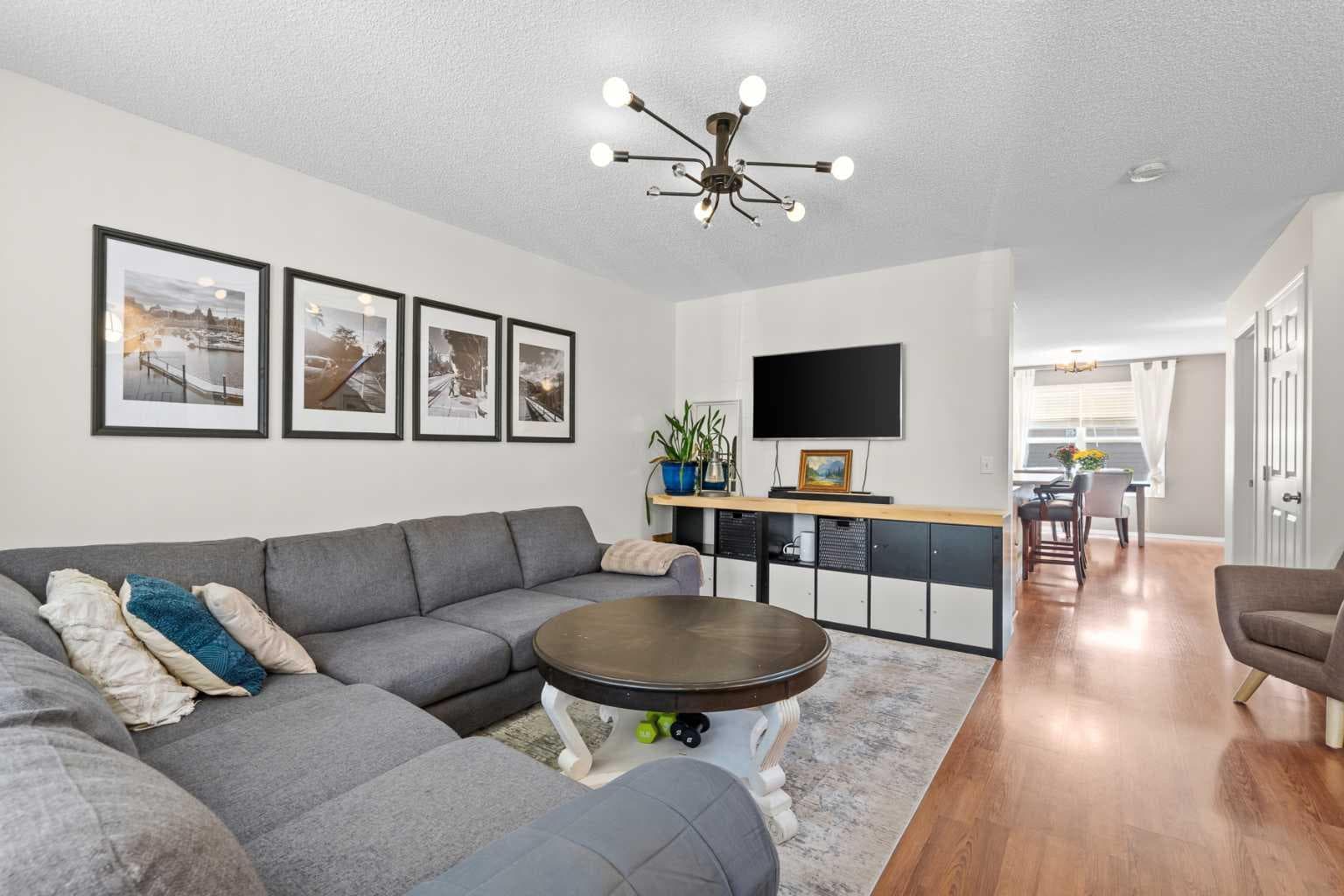 85 Evermeadow Manor SW — photo 5