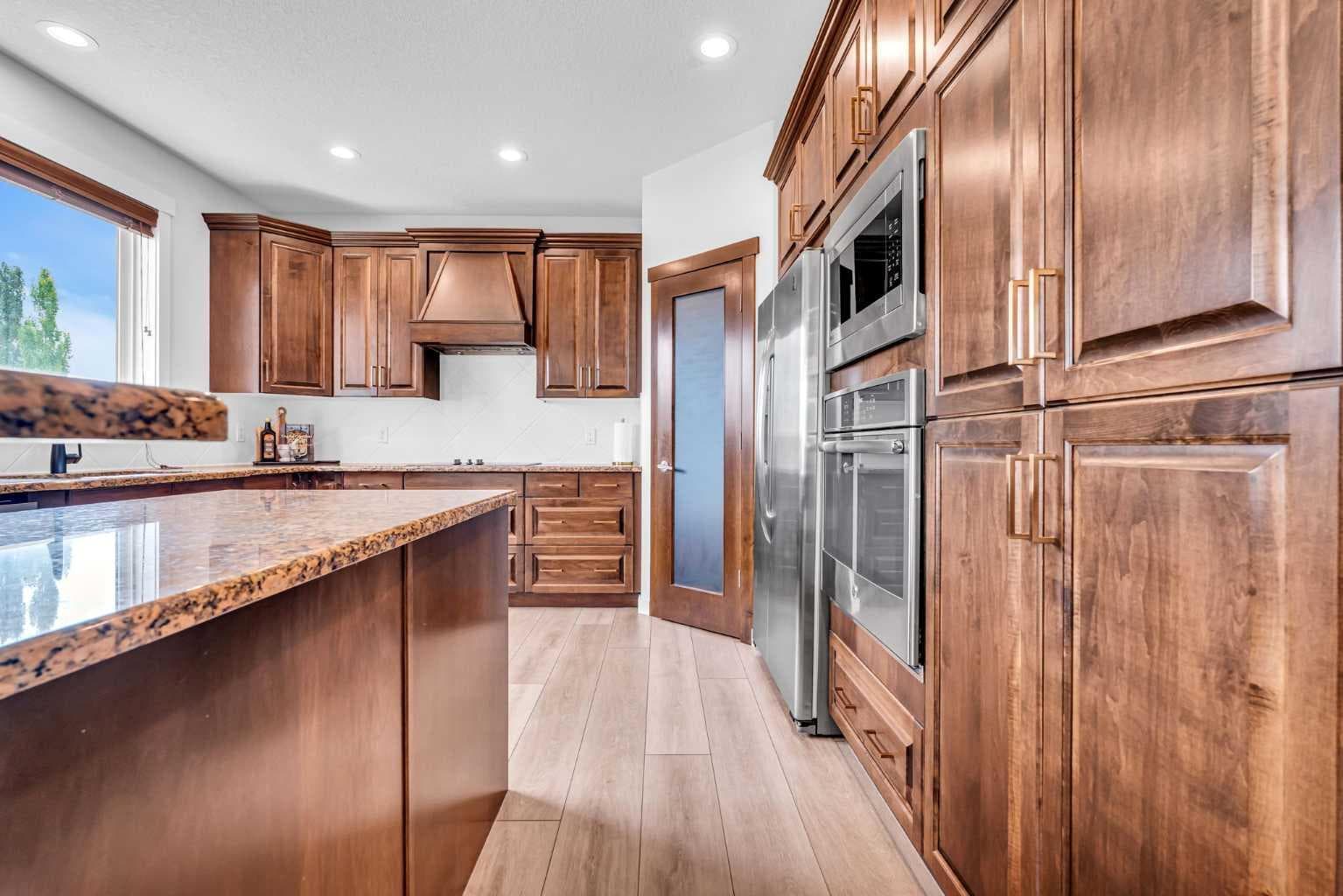 452 Evergreen Circle SW — photo 4