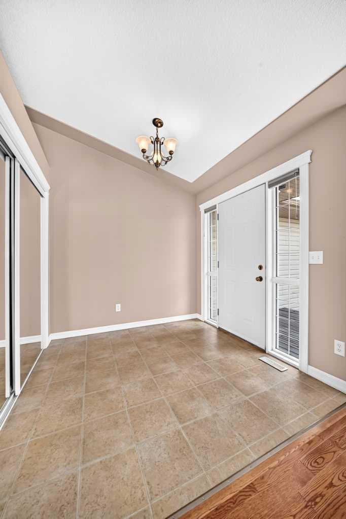 4405 48 Street — photo 5