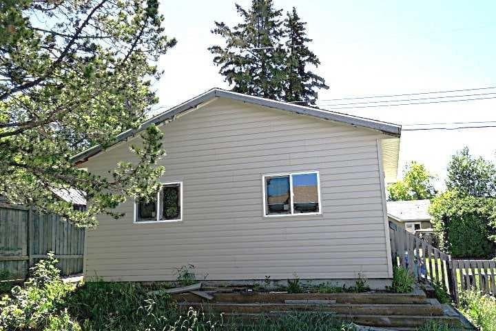 2015 19 Avenue — photo 2