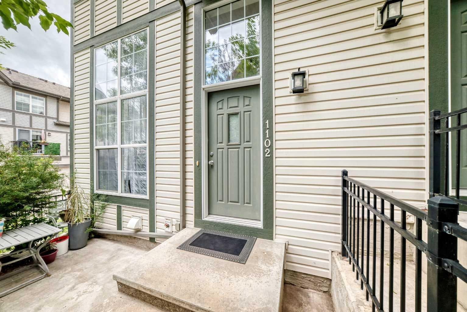 1102 Cranford Court SE — photo 3