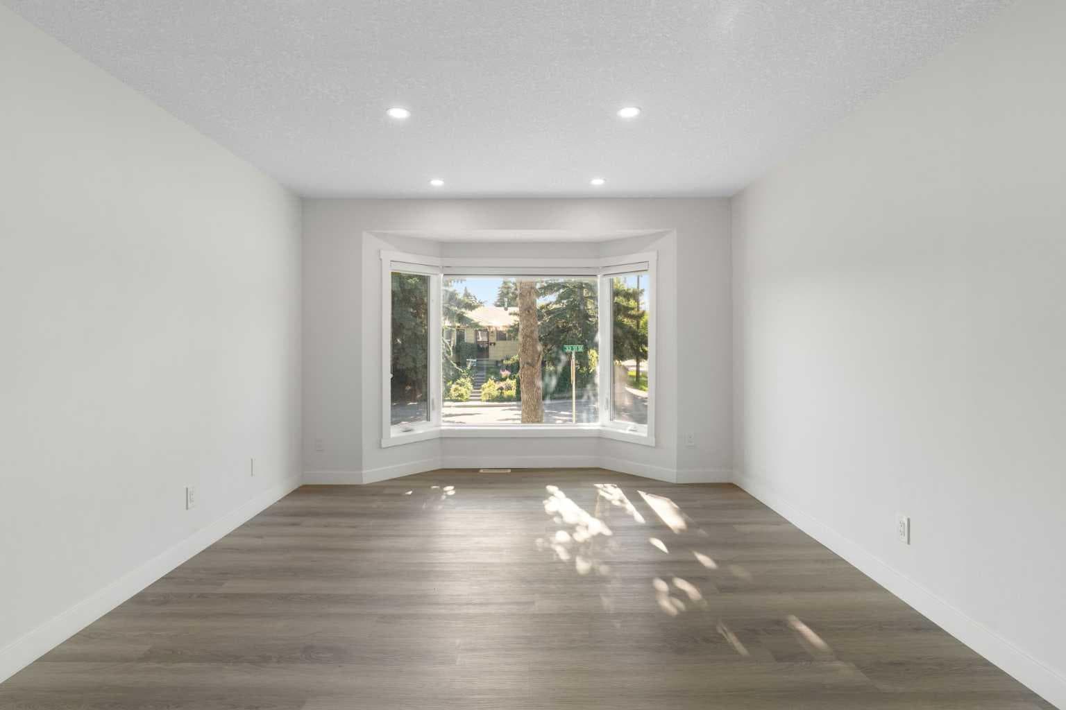3504 33 Street SE — photo 4