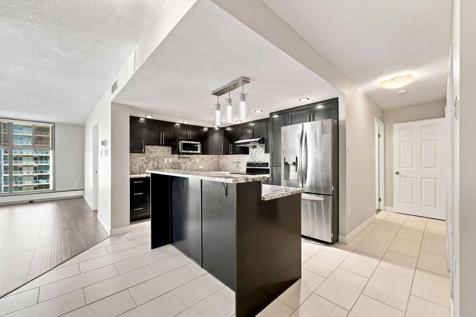 606, 1100 8 Avenue SW — photo 3