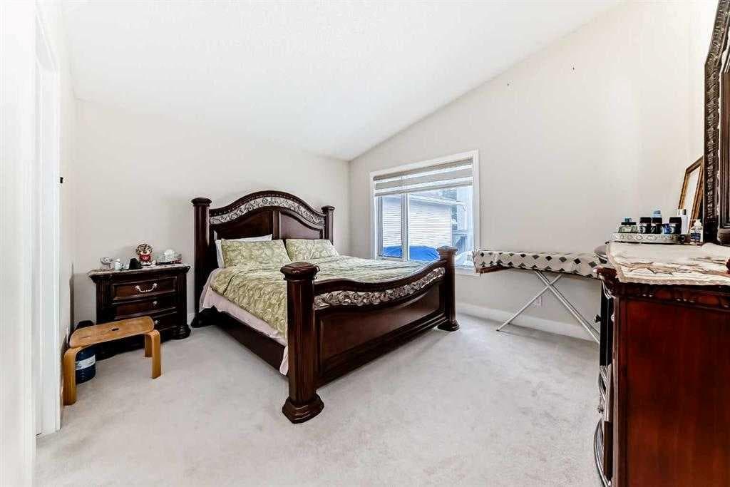 7165 California Boulevard NE — photo 4