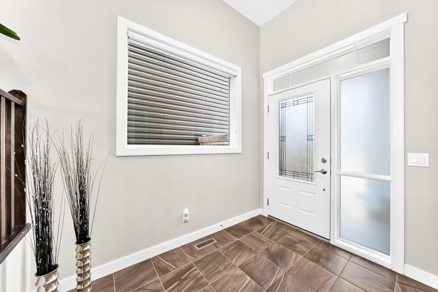 47 SAGE BLUFF Mews NW — photo 2