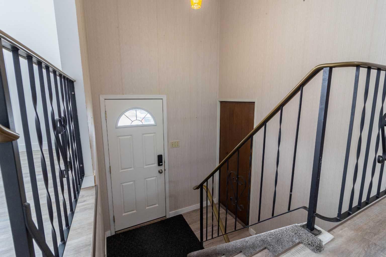 28 Rossdale Street SE — photo 5