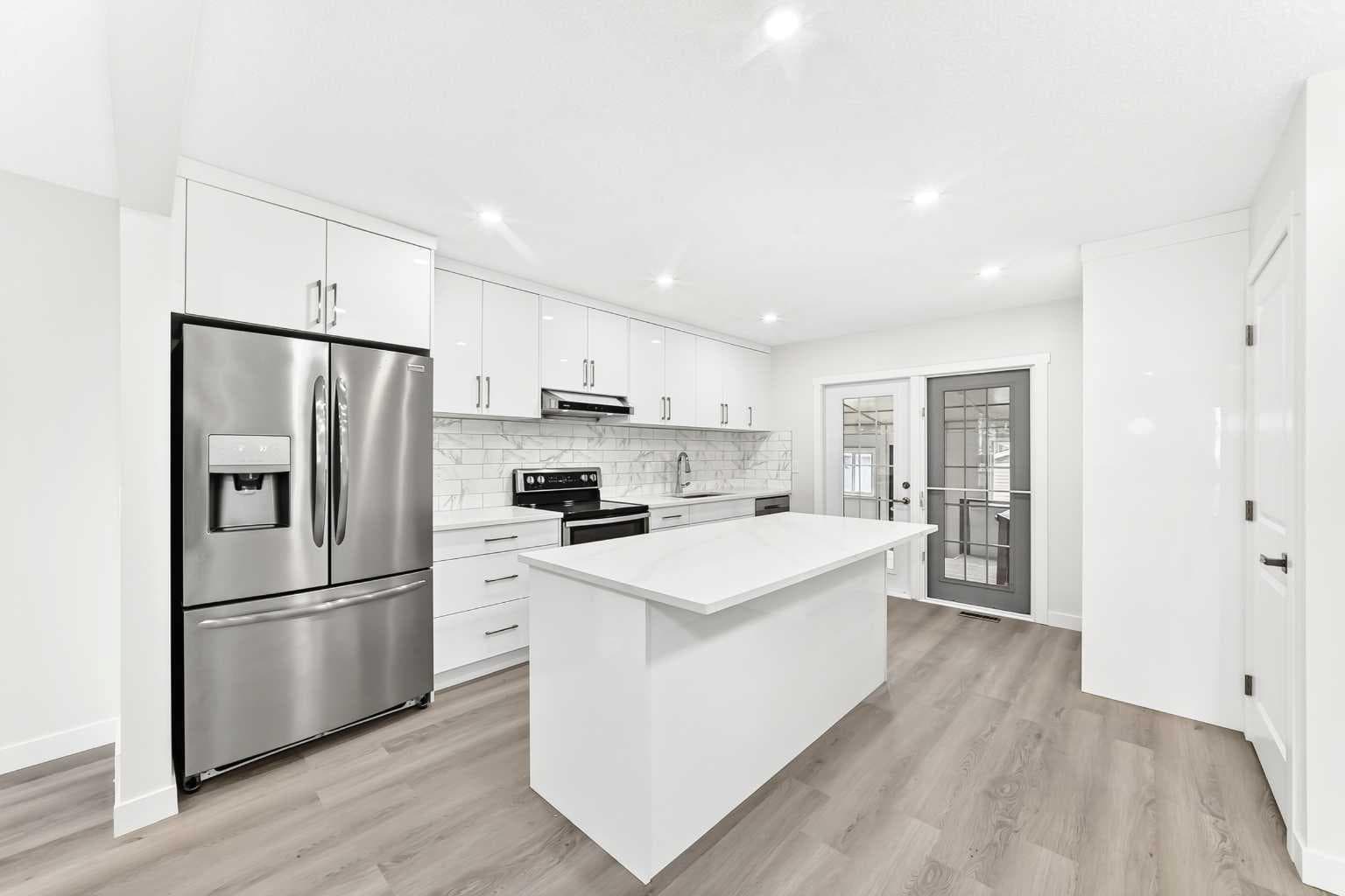 3319 Radcliffe Drive SE — photo 3