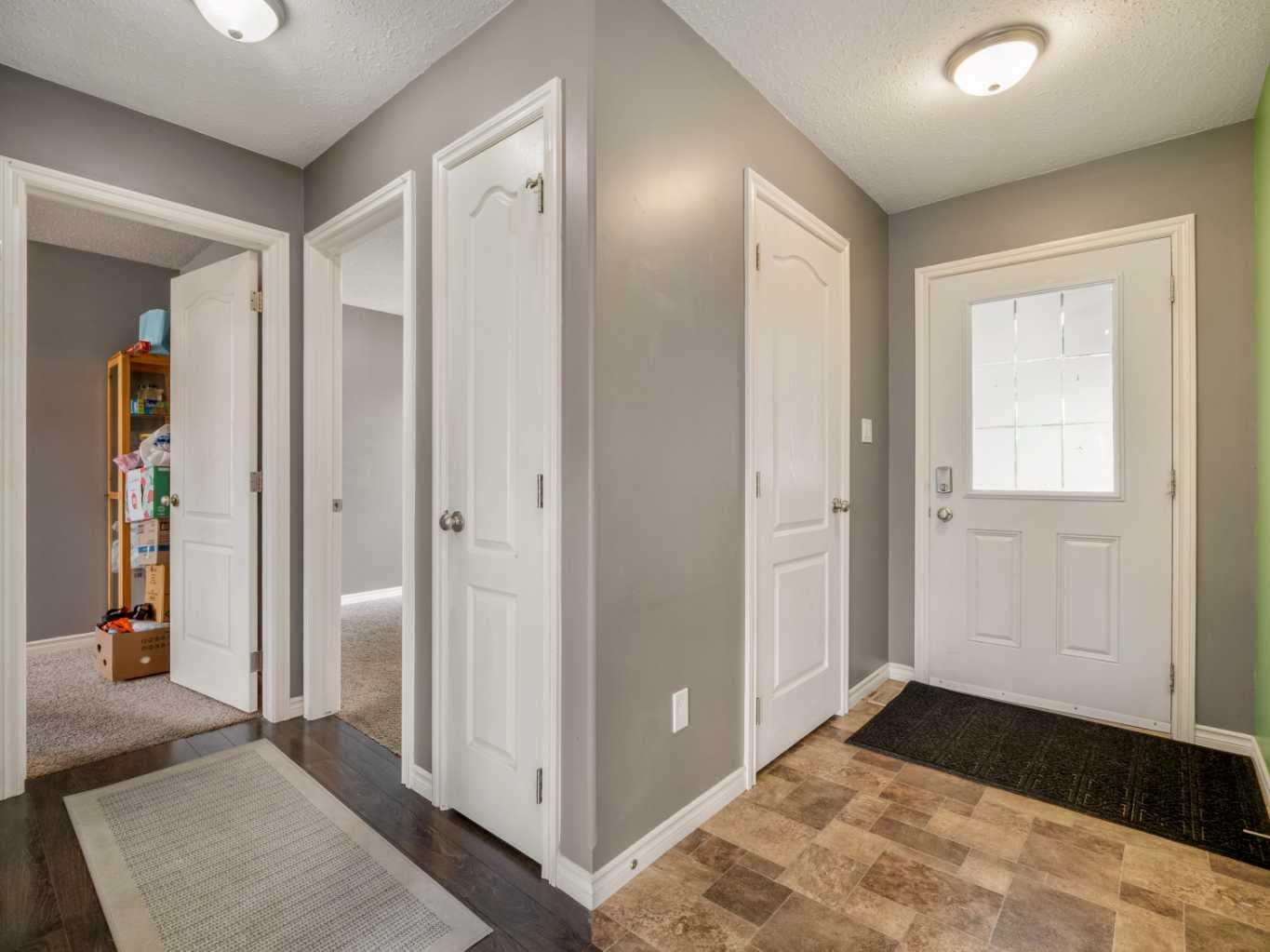 350 Mt Sunburst Way W — photo 5