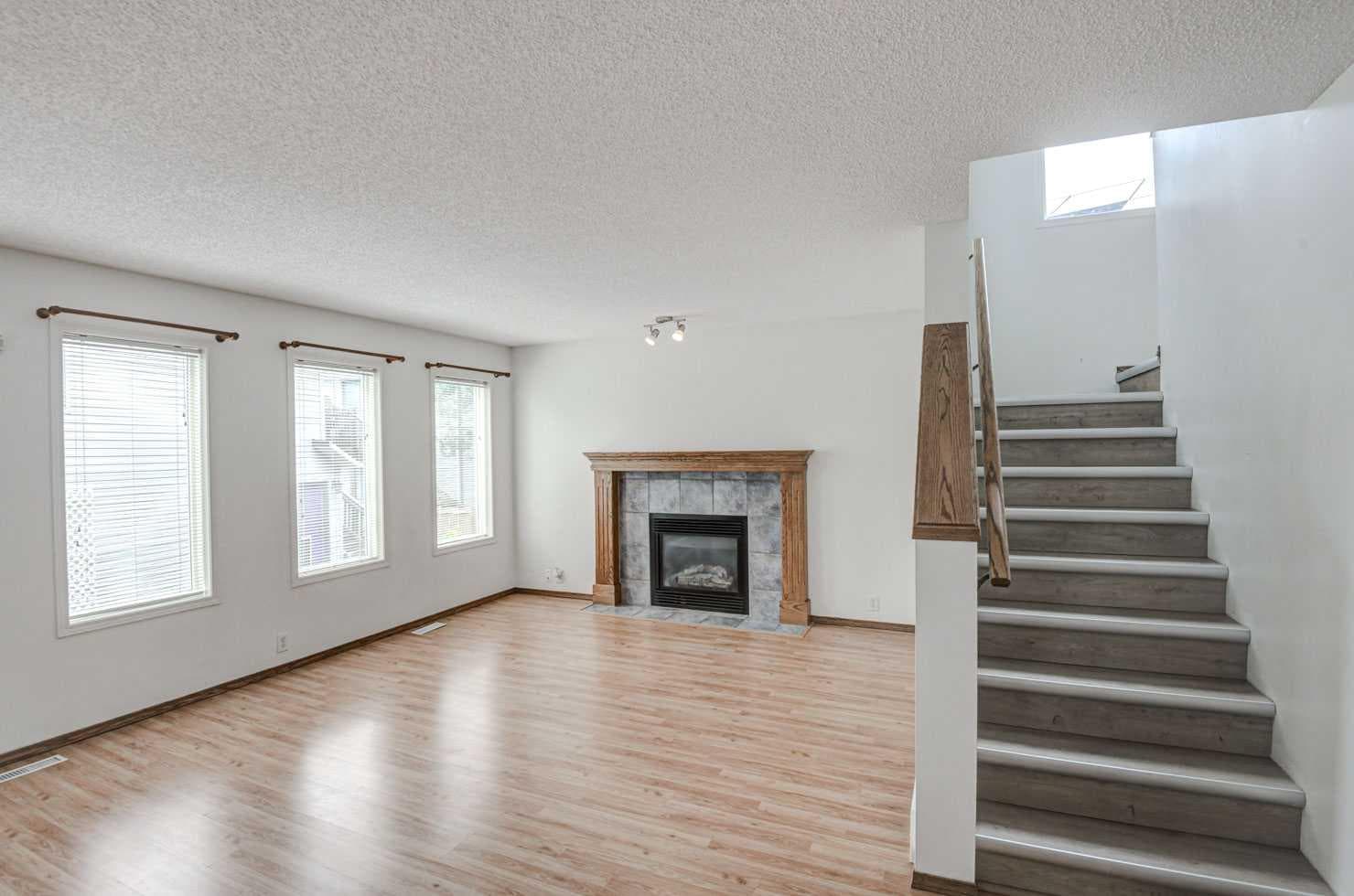 23 Prestwick Cove SE — photo 5