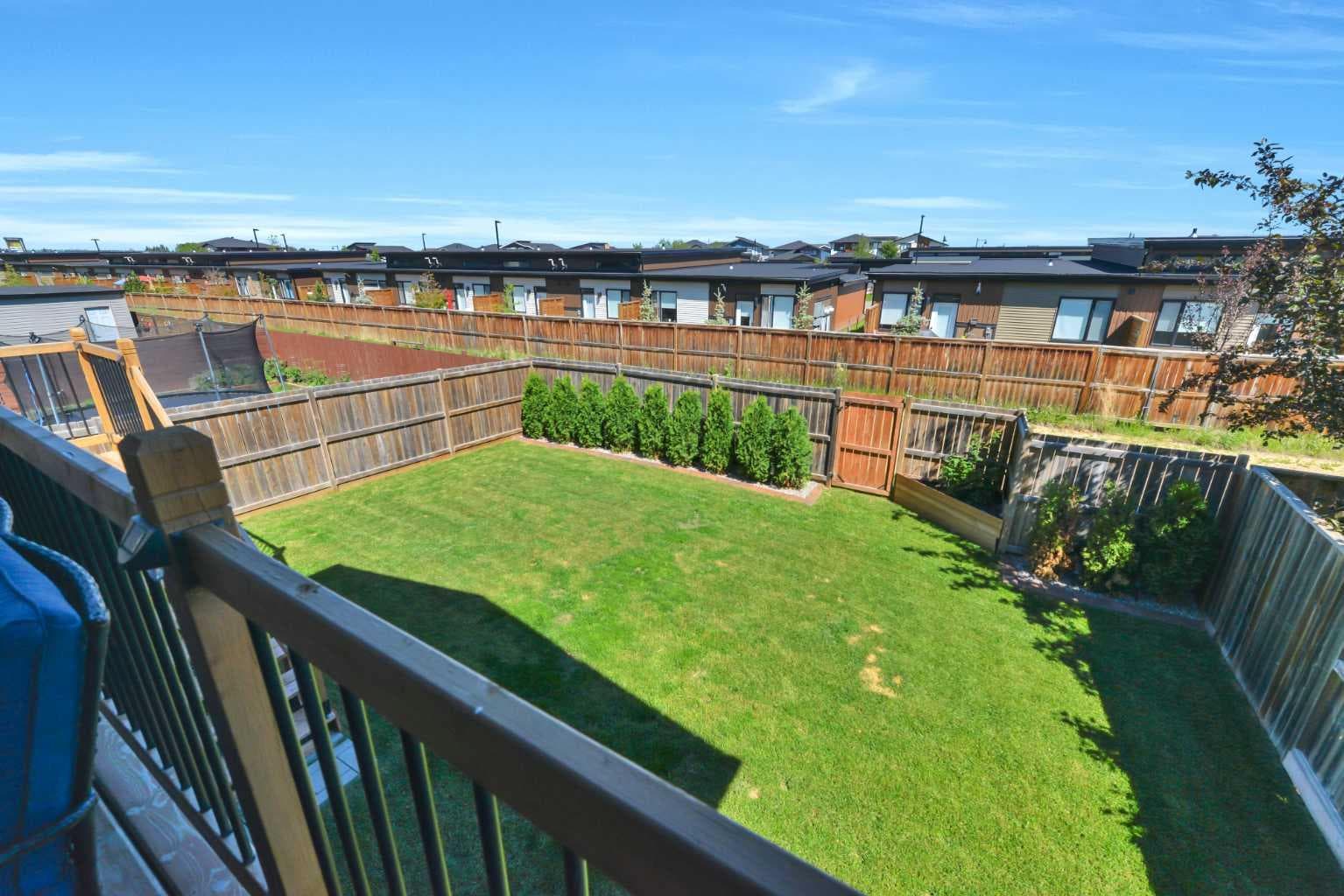 74 Turner Crescent — photo 5