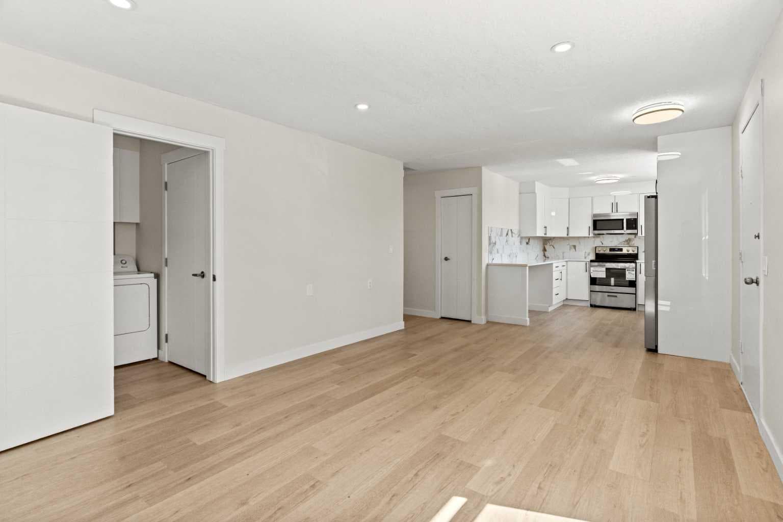 3116 39 Street SE — photo 3