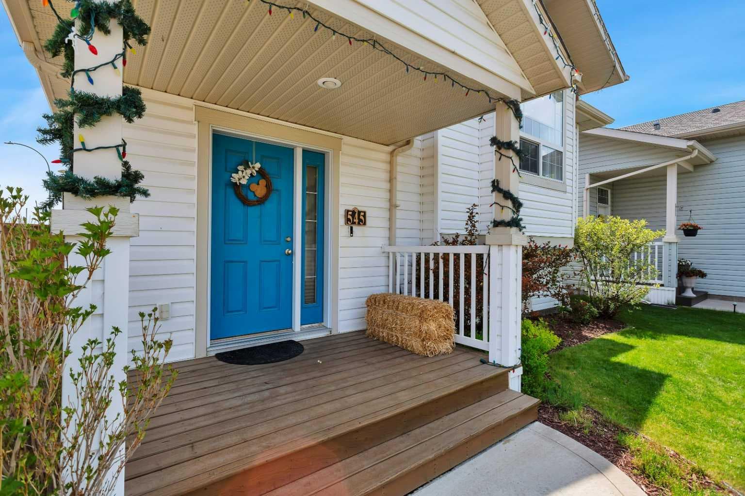 545 Lancaster Drive — photo 2