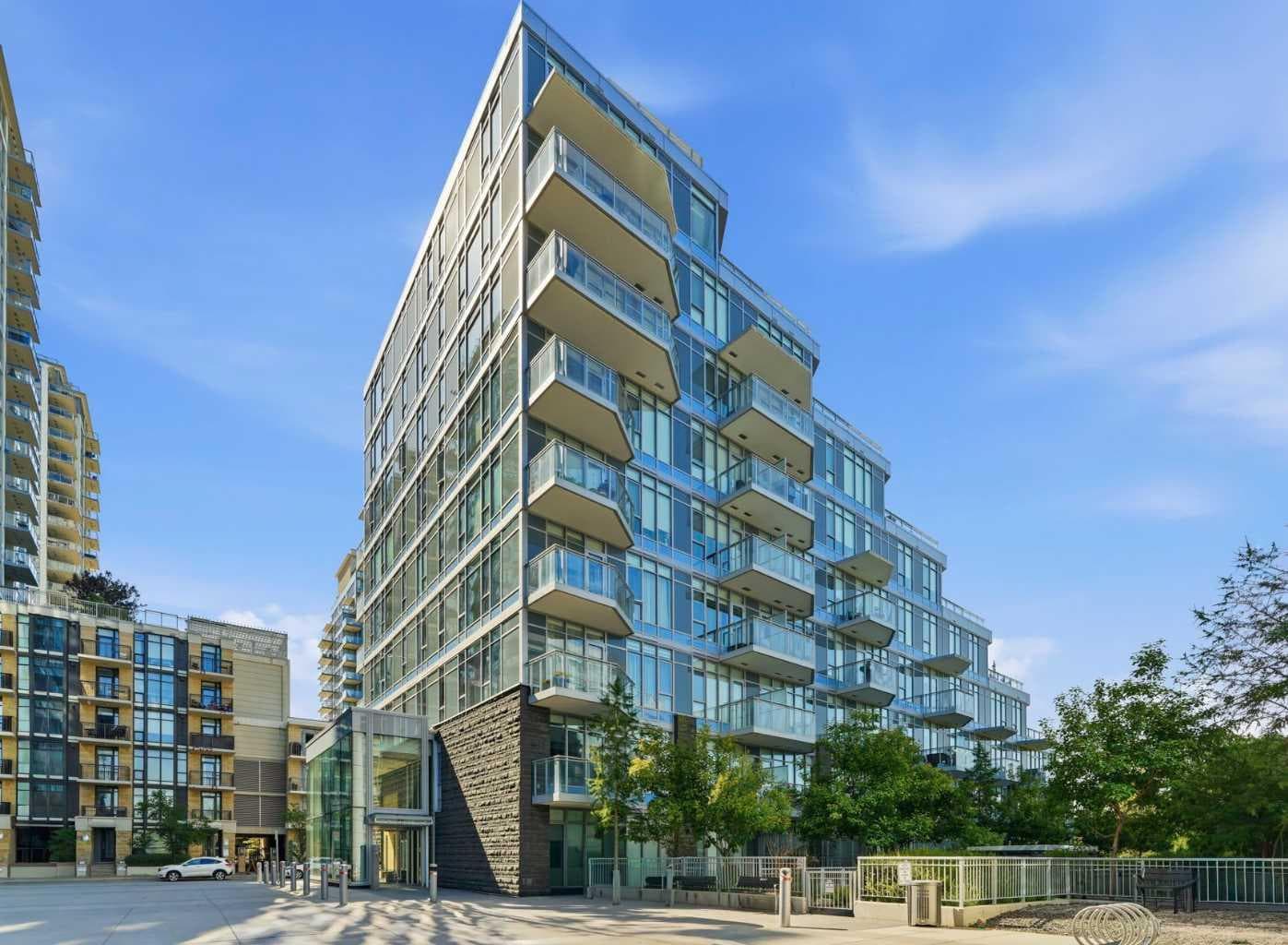 303, 138 waterfront Court SW — photo 2