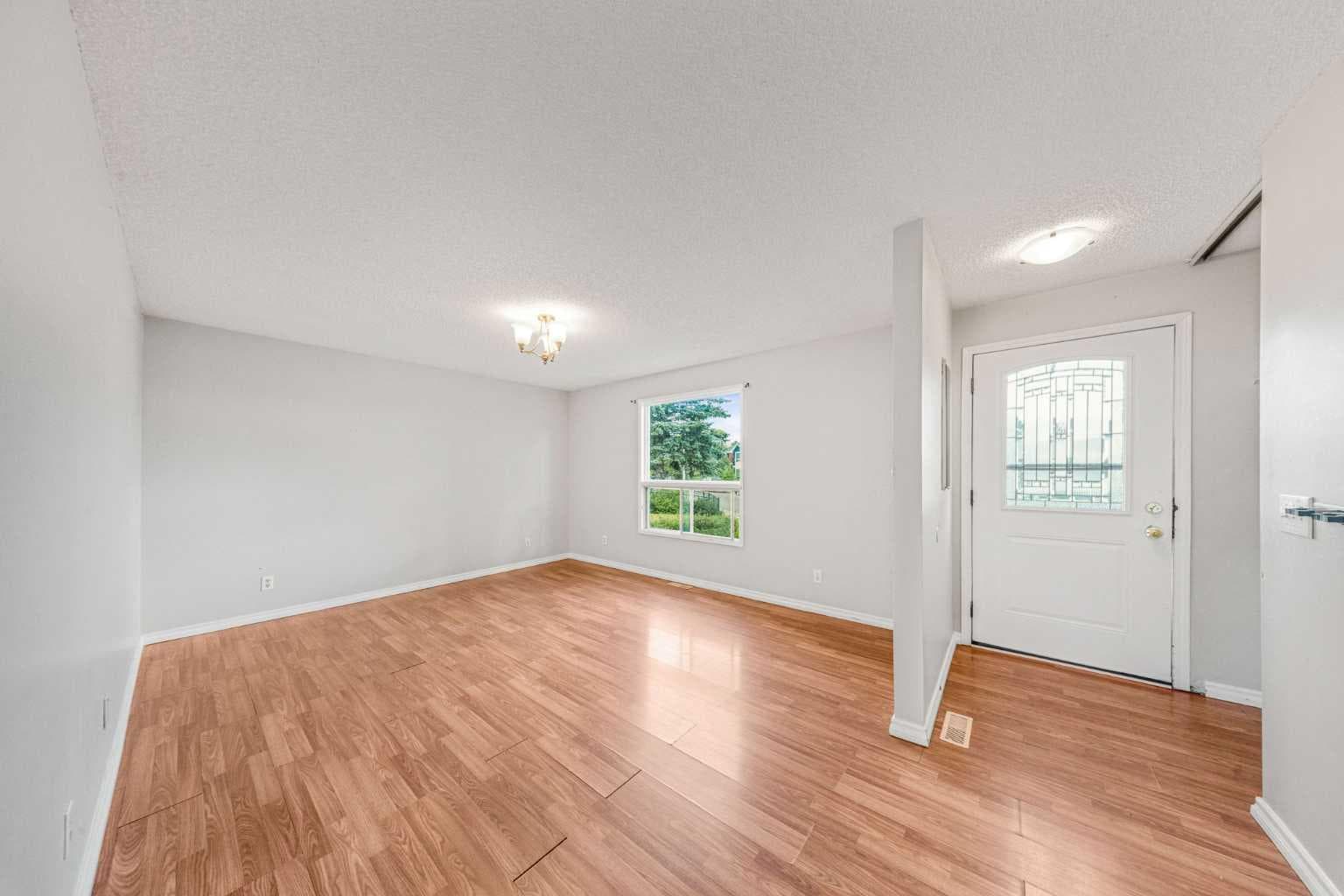 292 Falshire Way NE — photo 5