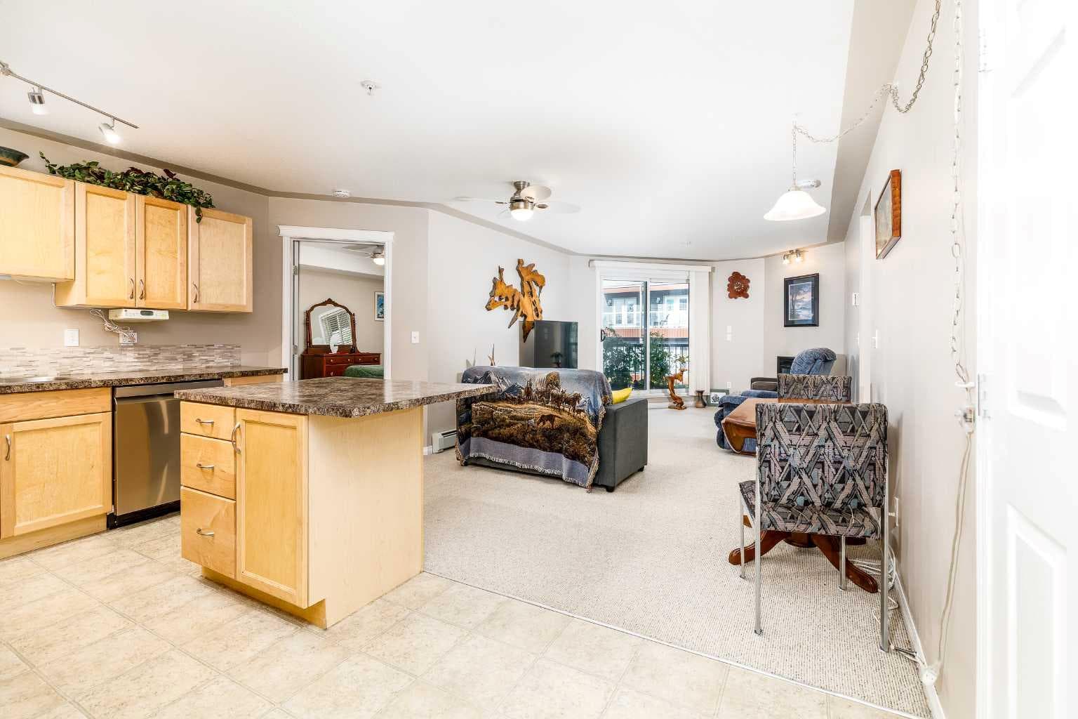 303, 5601 KERRY WOOD Drive — photo 5