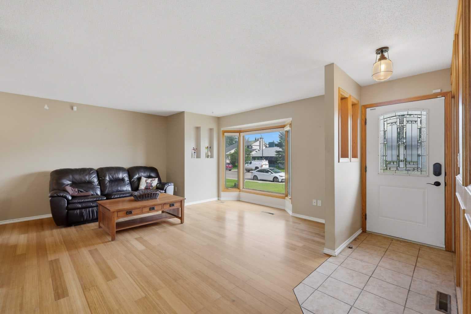 6124 Hamilton Drive — photo 4