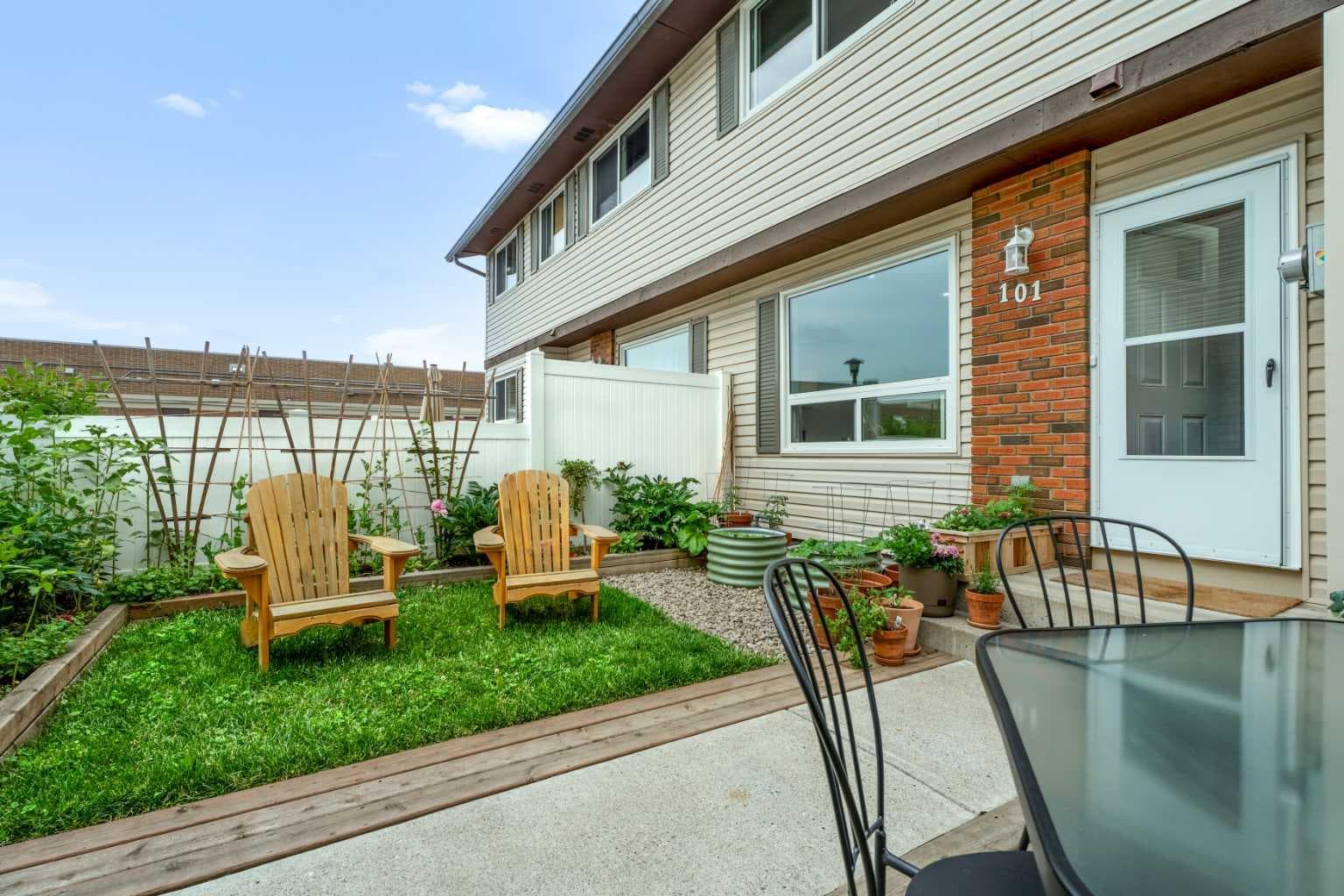 101, 740 Bracewood Drive SW — photo 1
