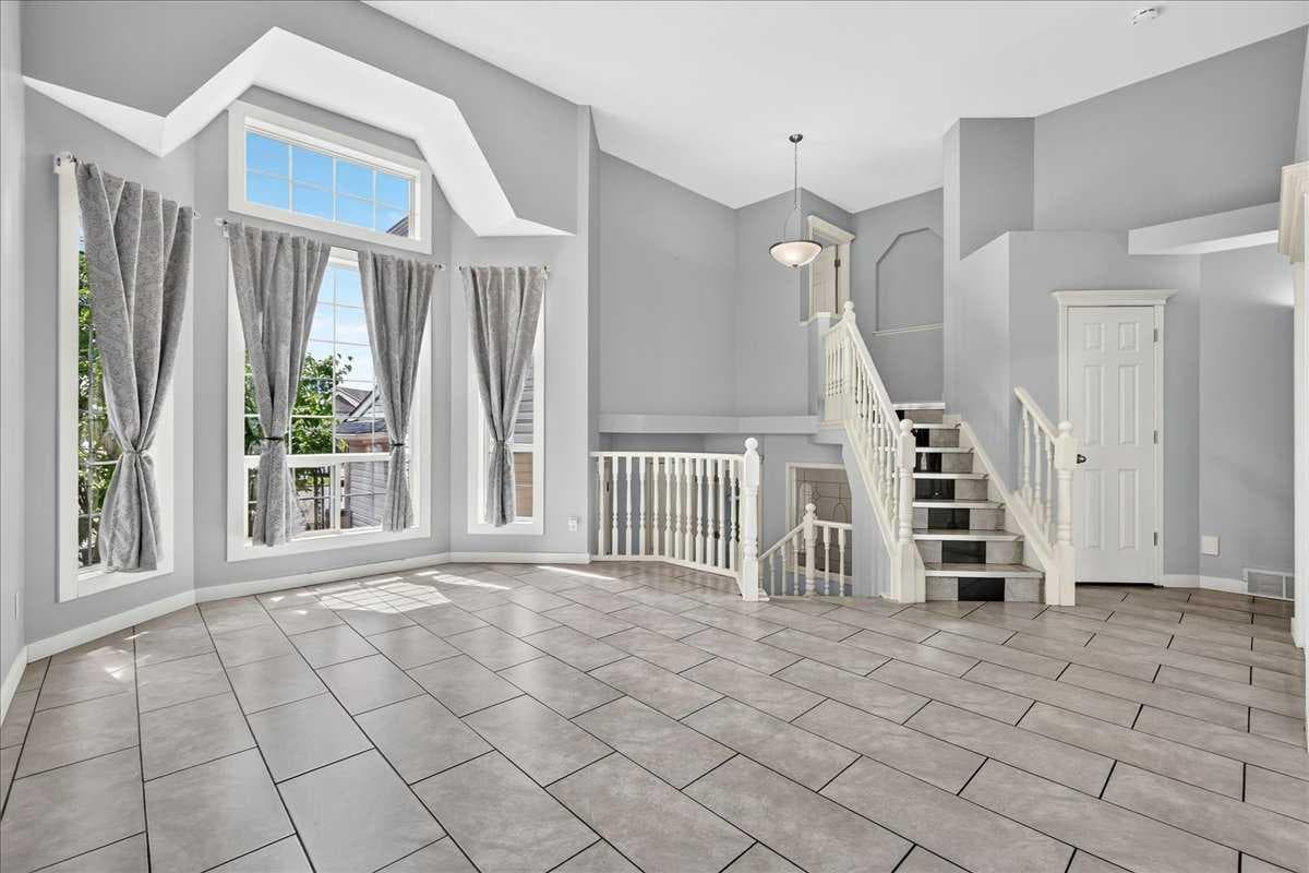 254 Douglas Glen Heath SE — photo 5