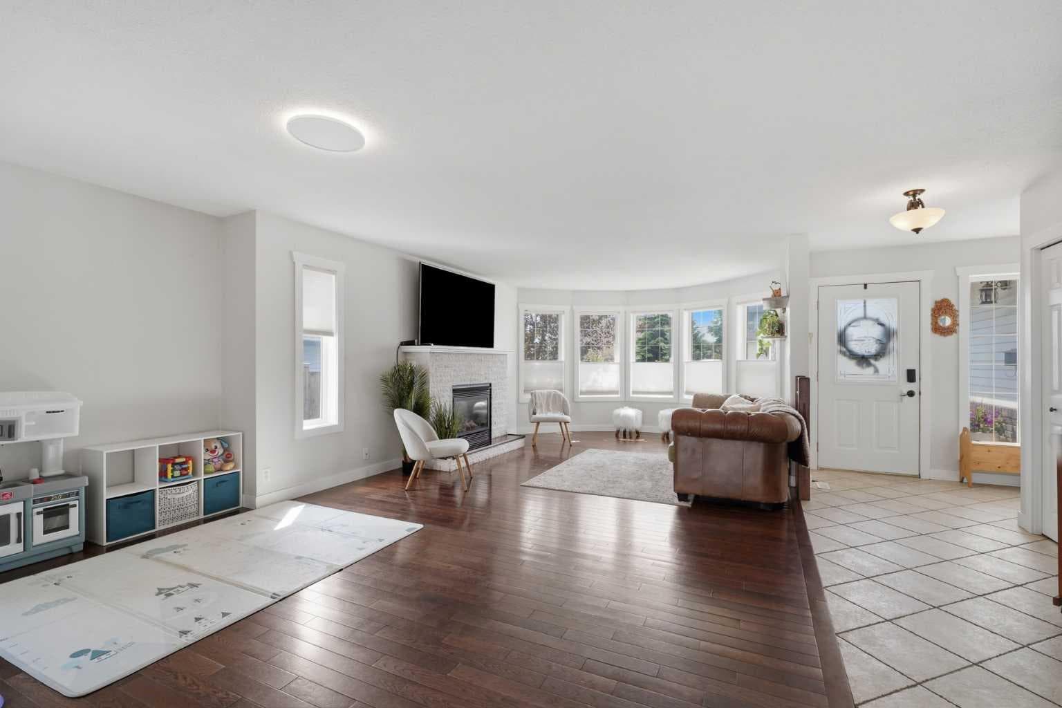 5 Westwood Crescent — photo 5