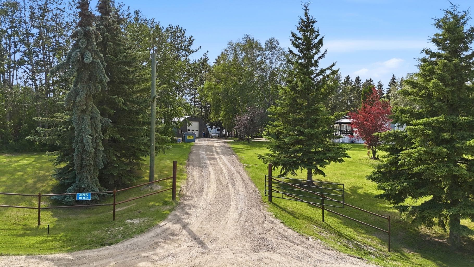 432072 Range Road 275 Range — photo 1