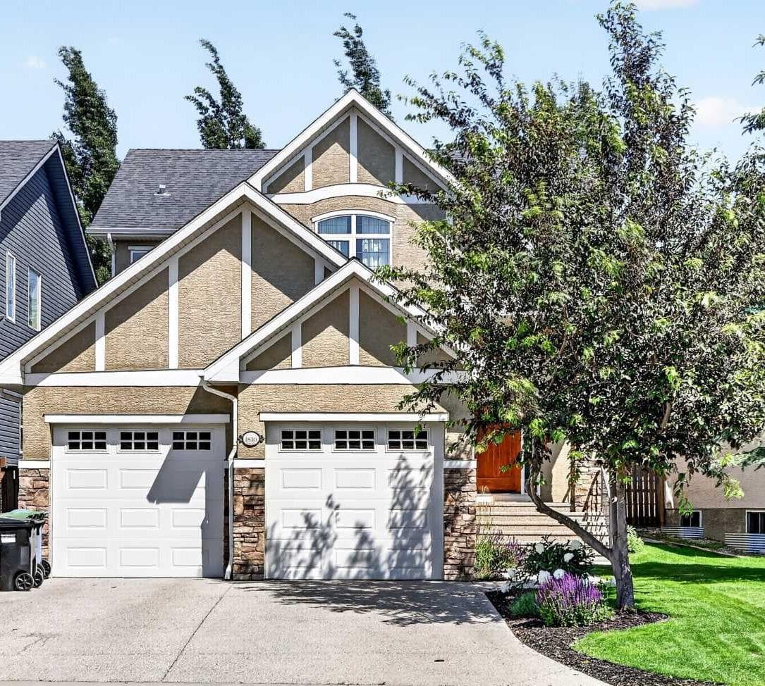 1839 Evergreen Drive SW — photo 1