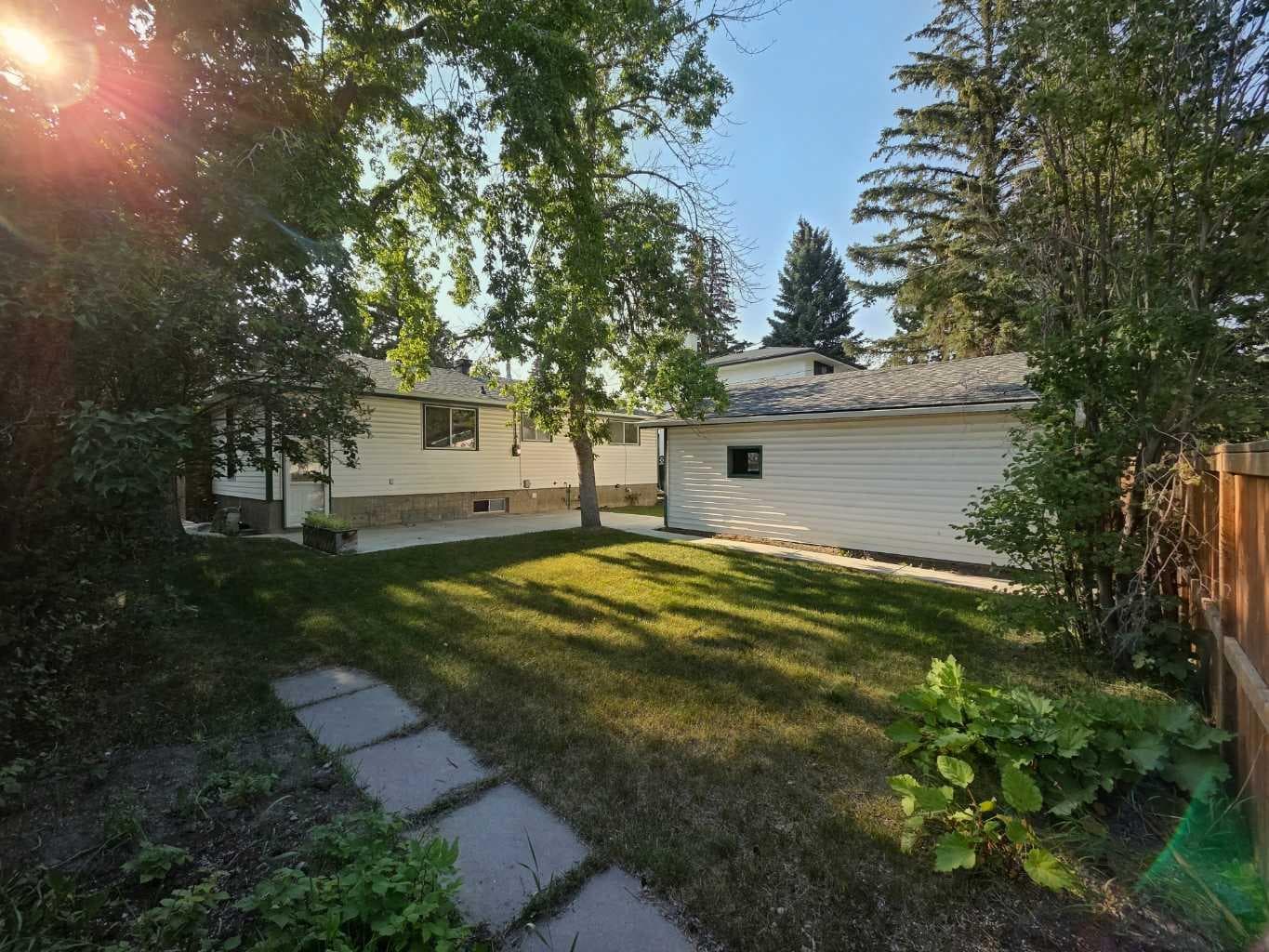 5936 Dalmead Crescent NW — photo 2