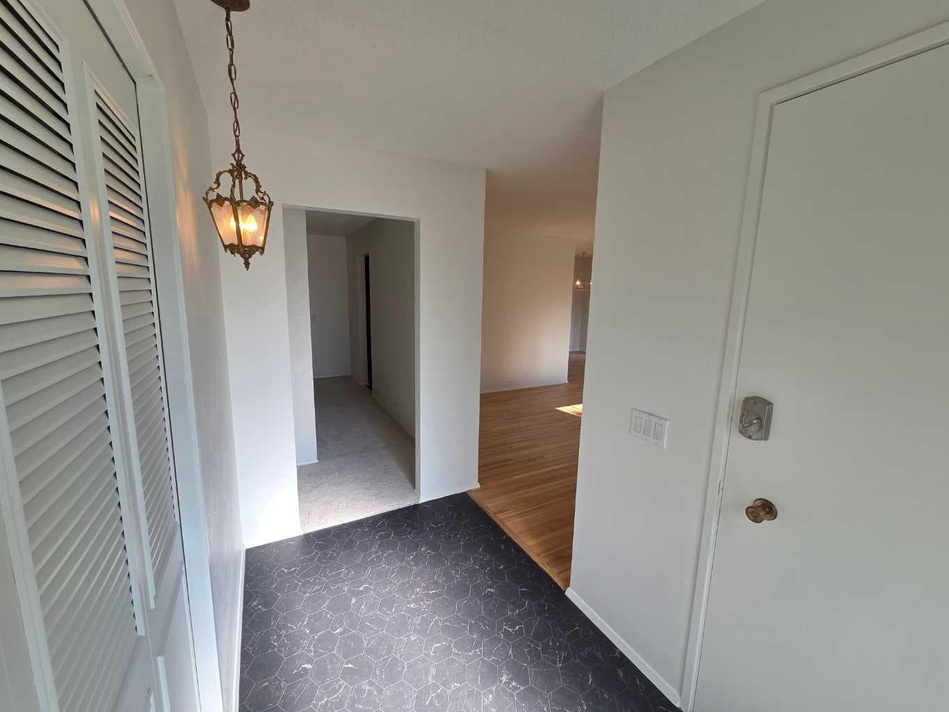 5936 Dalmead Crescent NW — photo 3