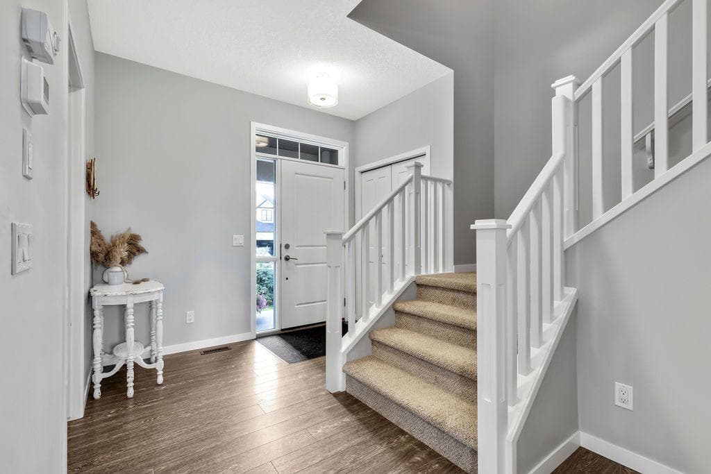 1714 Montgomery Gate SE — photo 3