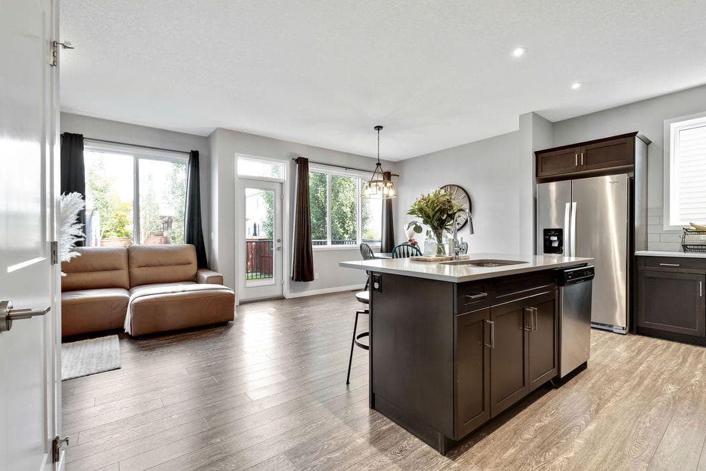 1714 Montgomery Gate SE — photo 4