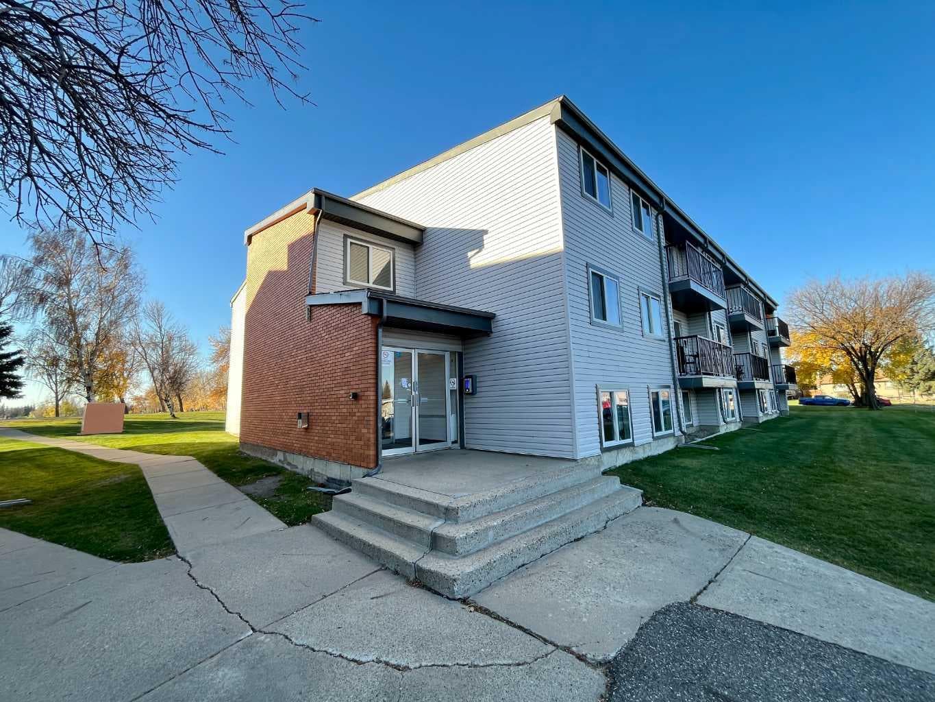 311A, 295 Columbia Boulevard W — photo 1