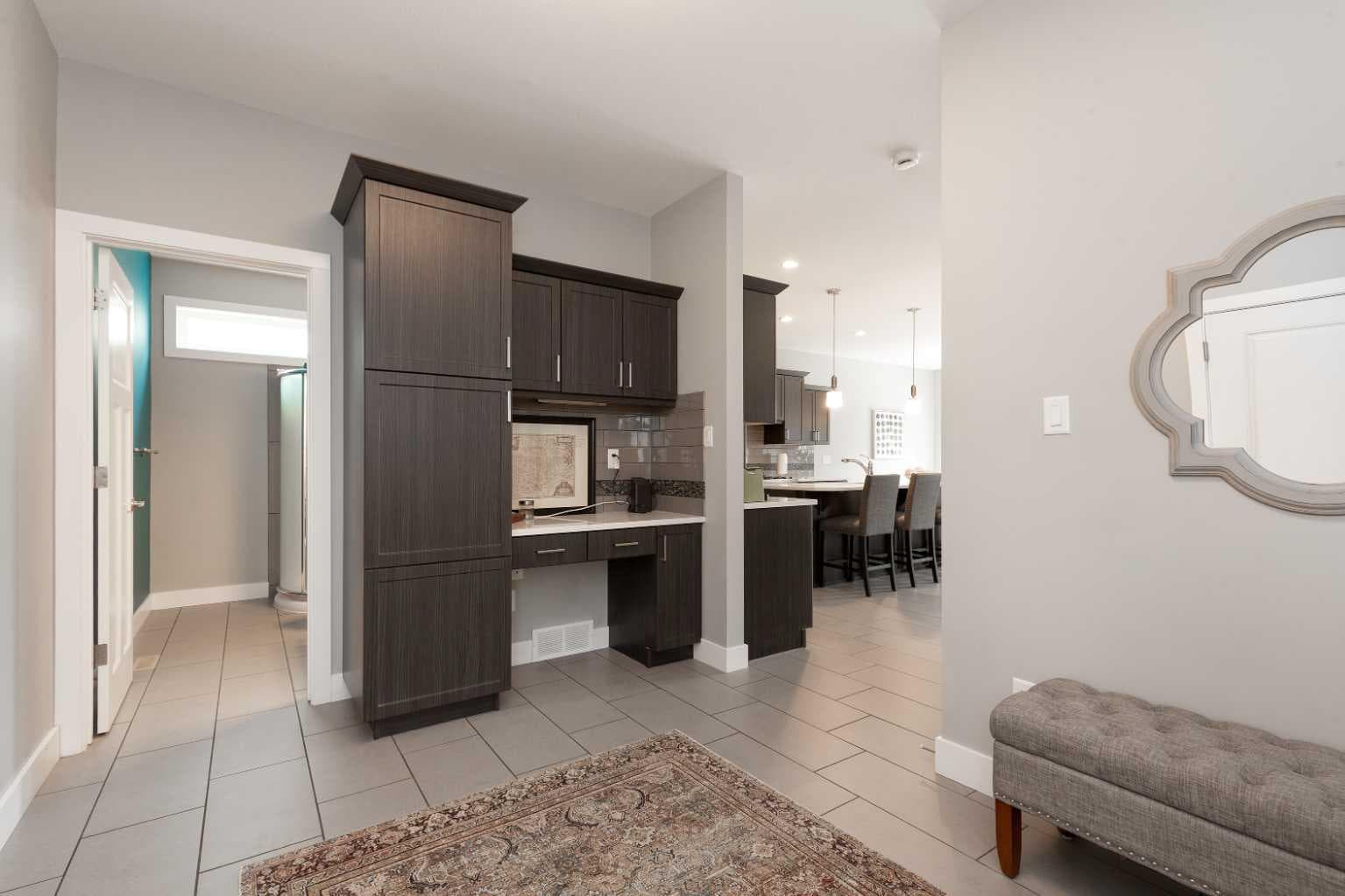 180 Firelight Way W — photo 3