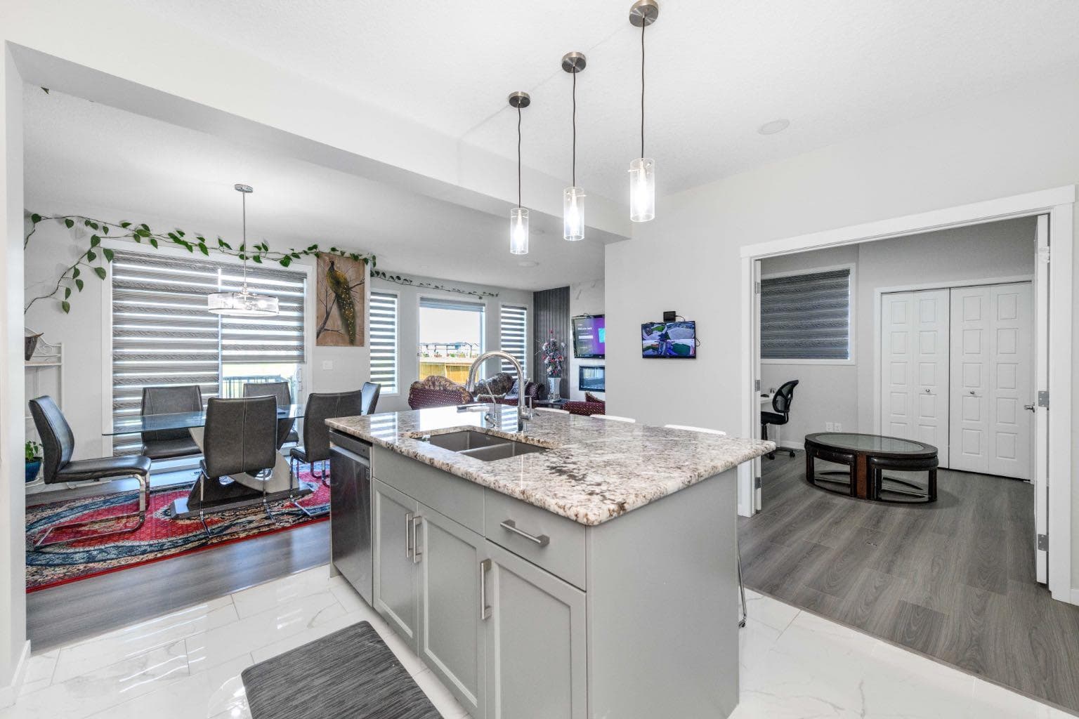 983 Corner Meadows Way NE — photo 5