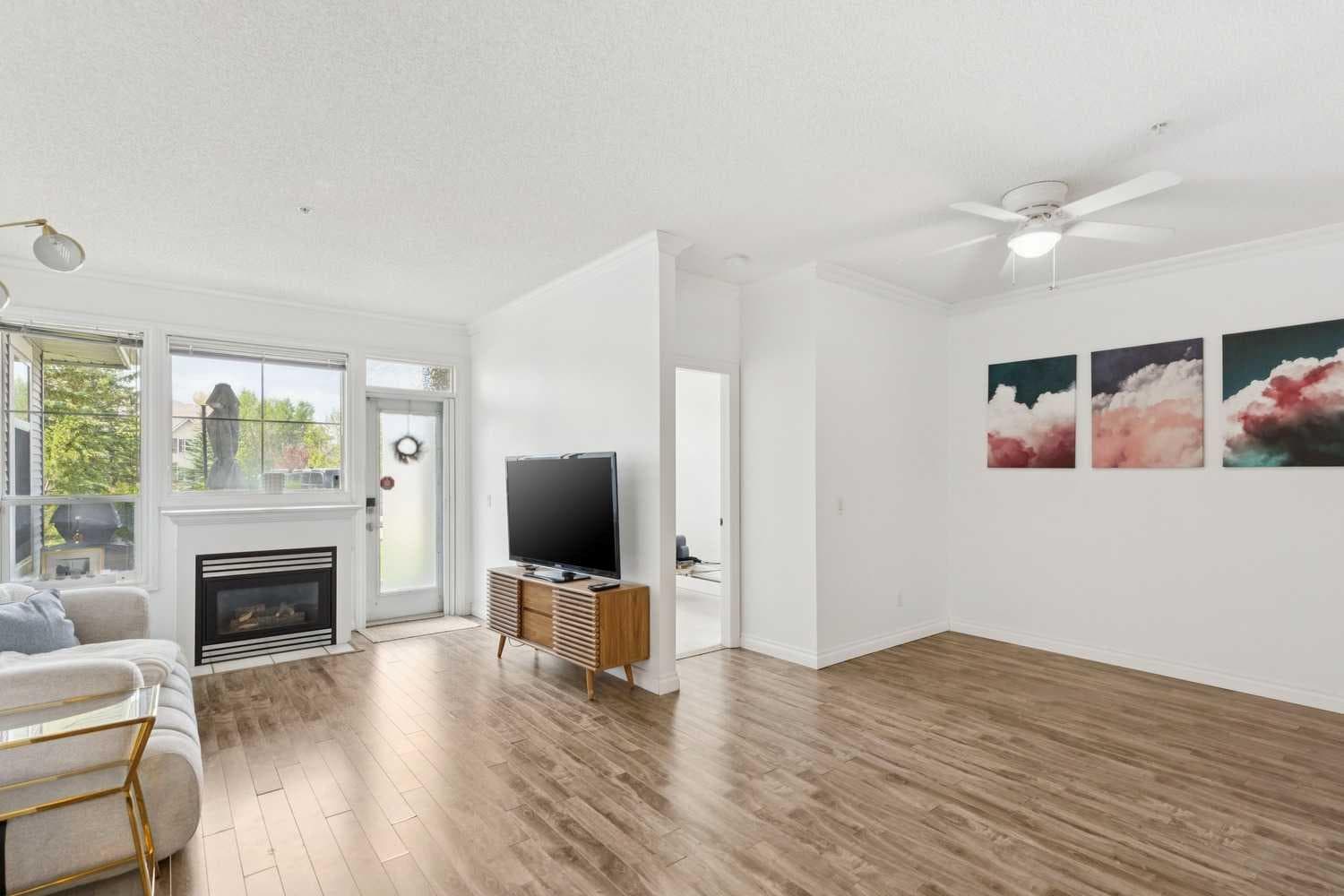 2126, 1010 Arbour Lake Road NW — photo 3