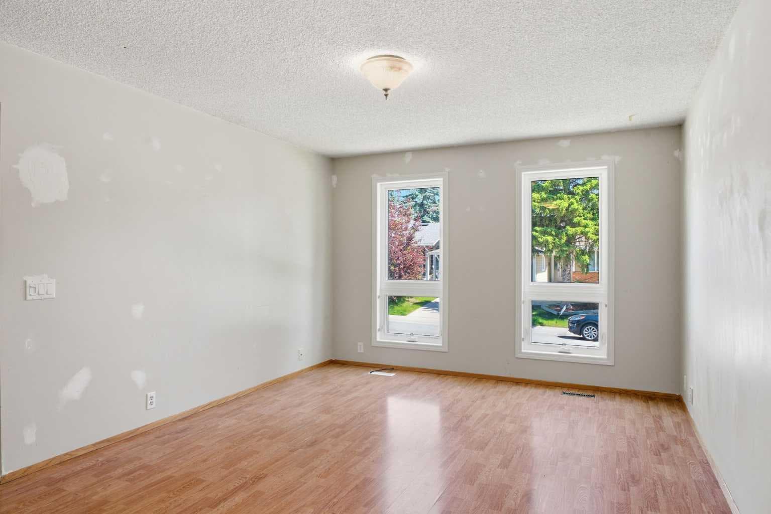 39 Woodglen Way SW — photo 3