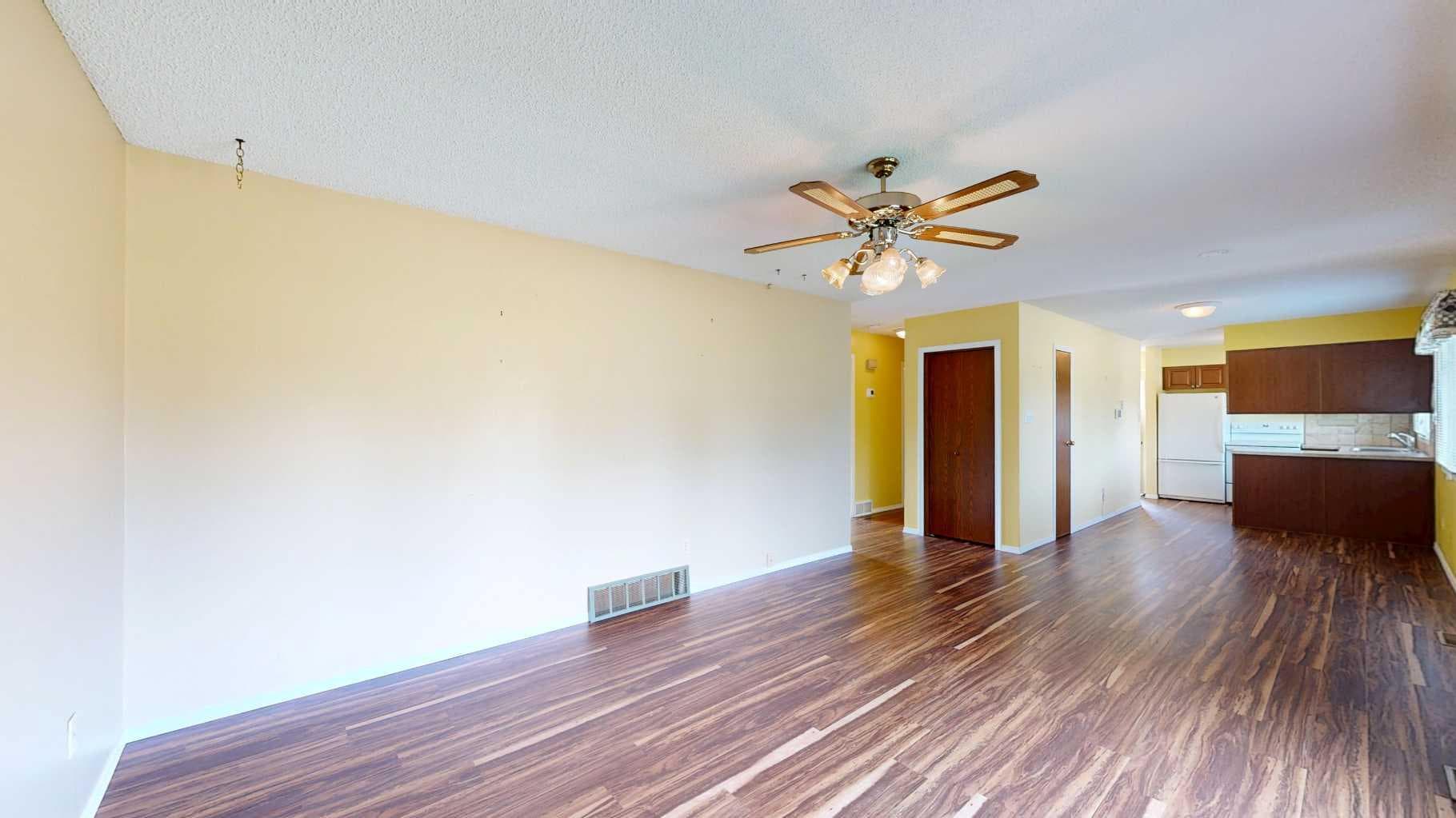 4111 61 Street — photo 3