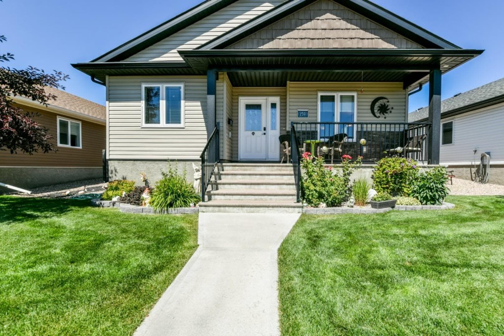 159 Chartwell Row SE — photo 1