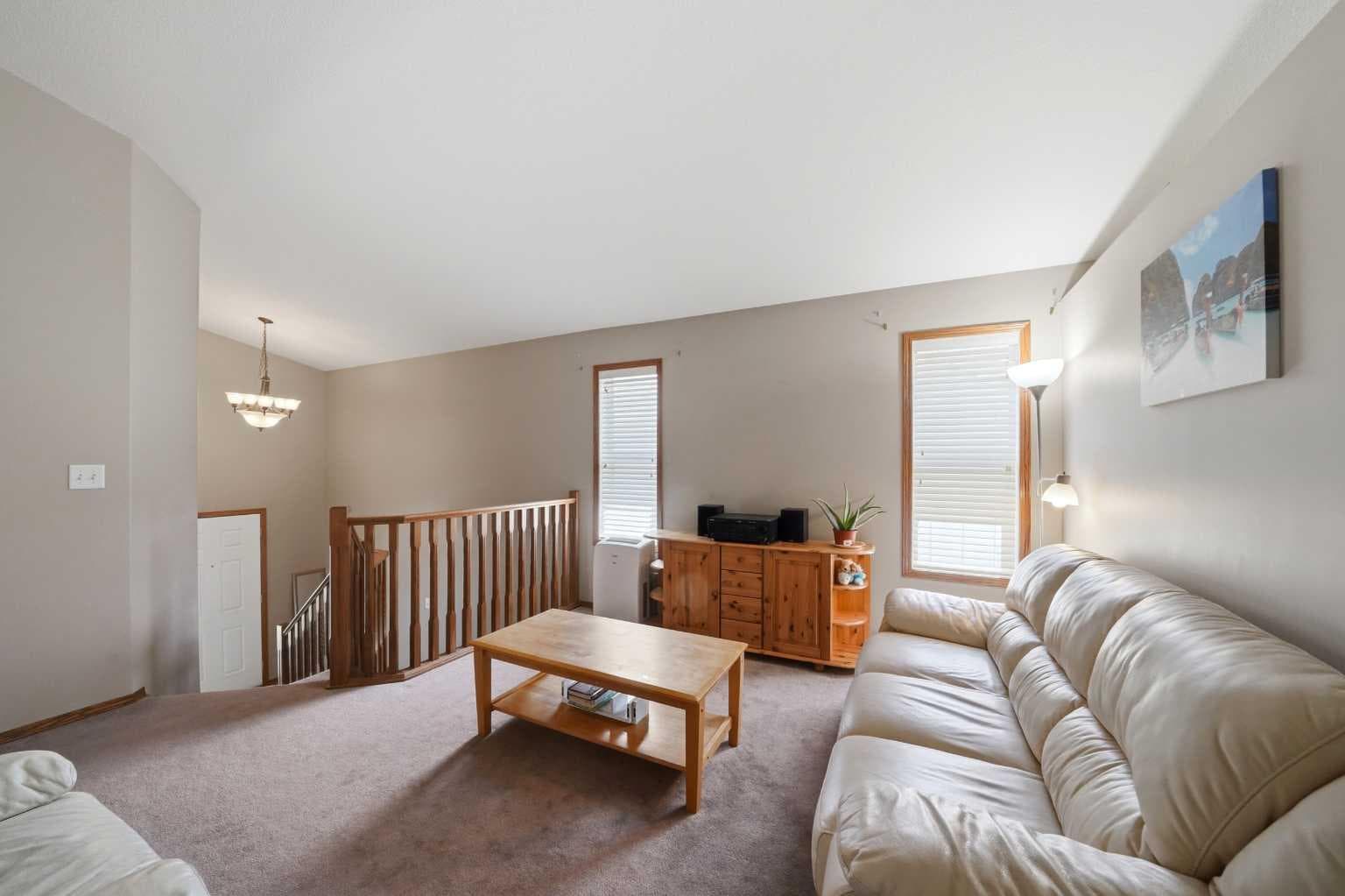 628 Lancaster Drive — photo 4