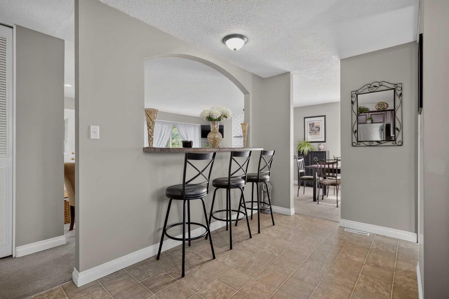 131 Cedarpark Drive SW — photo 4