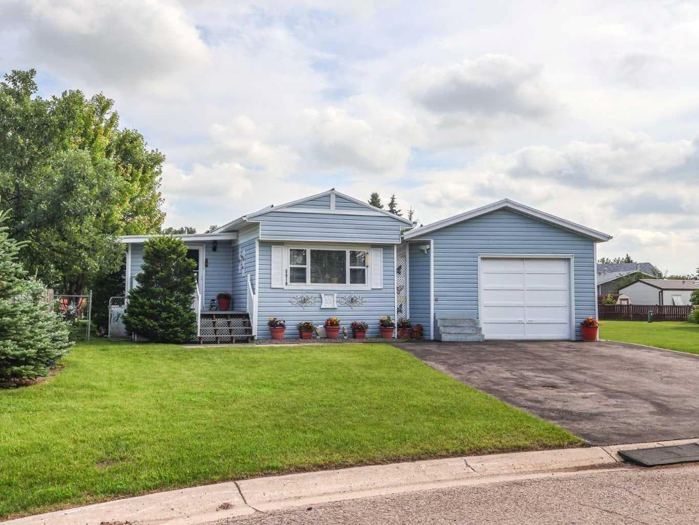 5910 Spruce Park Crescent — photo 1